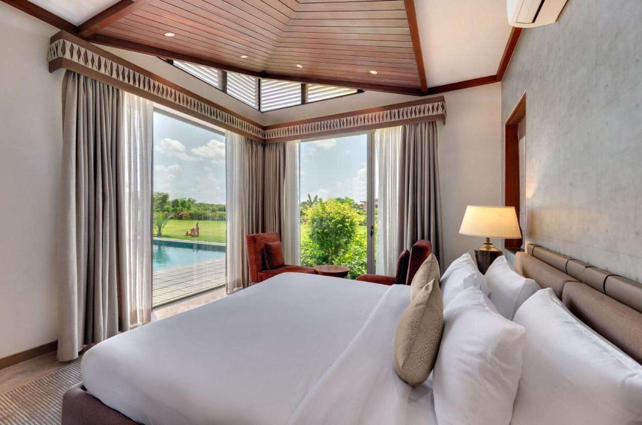 The Fern Royal Farm Resort, Anjār エクステリア 写真